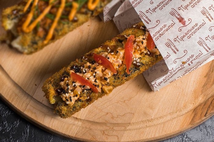 Суши-дог с лососем